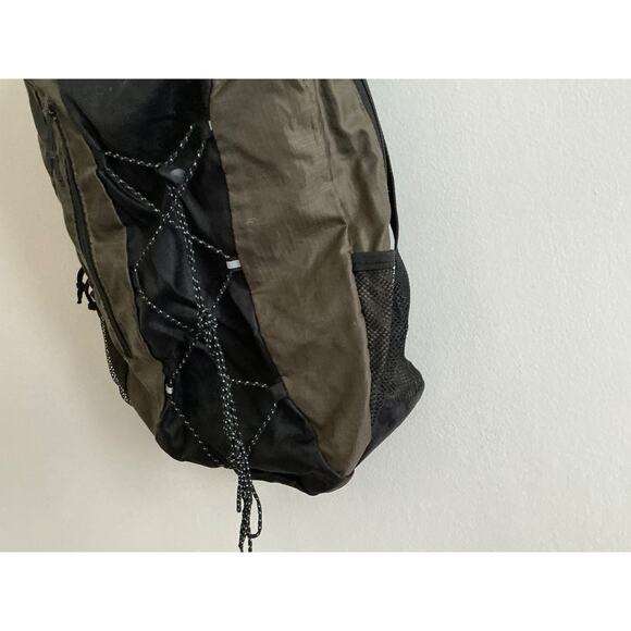 Eddie Bauer Back Pack Lightweight Multi-Purpose Nylon in khaki & Black - Picture 2 of 12